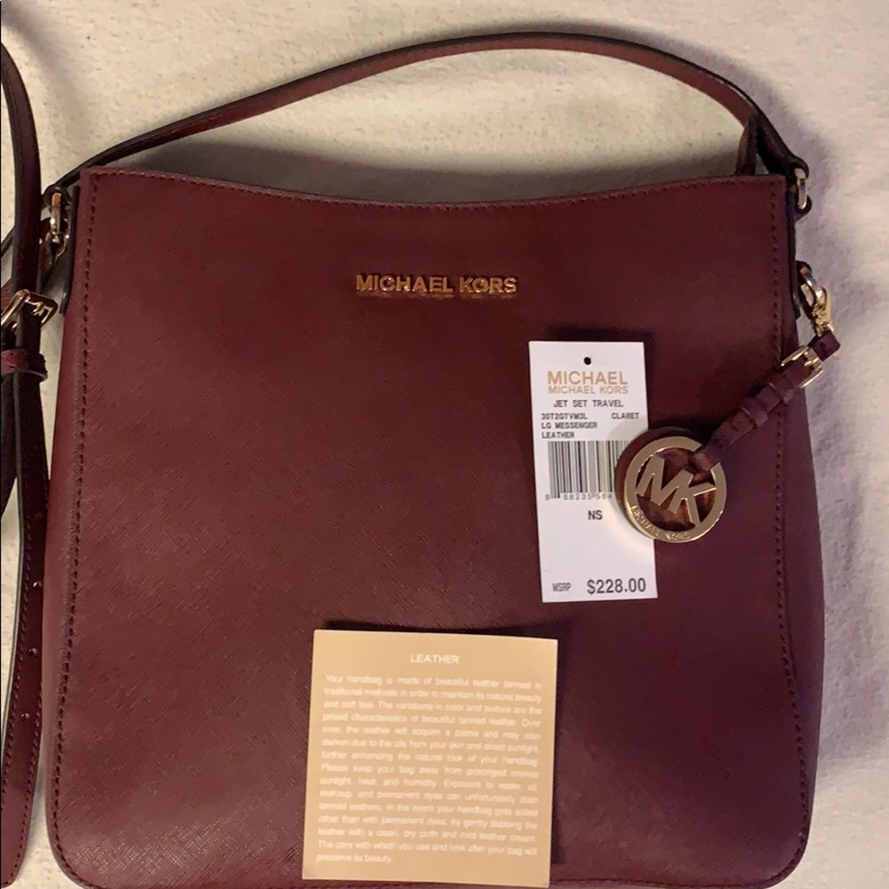 Michael Kors Jet Set Travel/Messenger Hand Bag